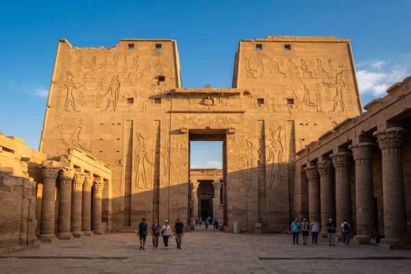 visit horus temple in edfu